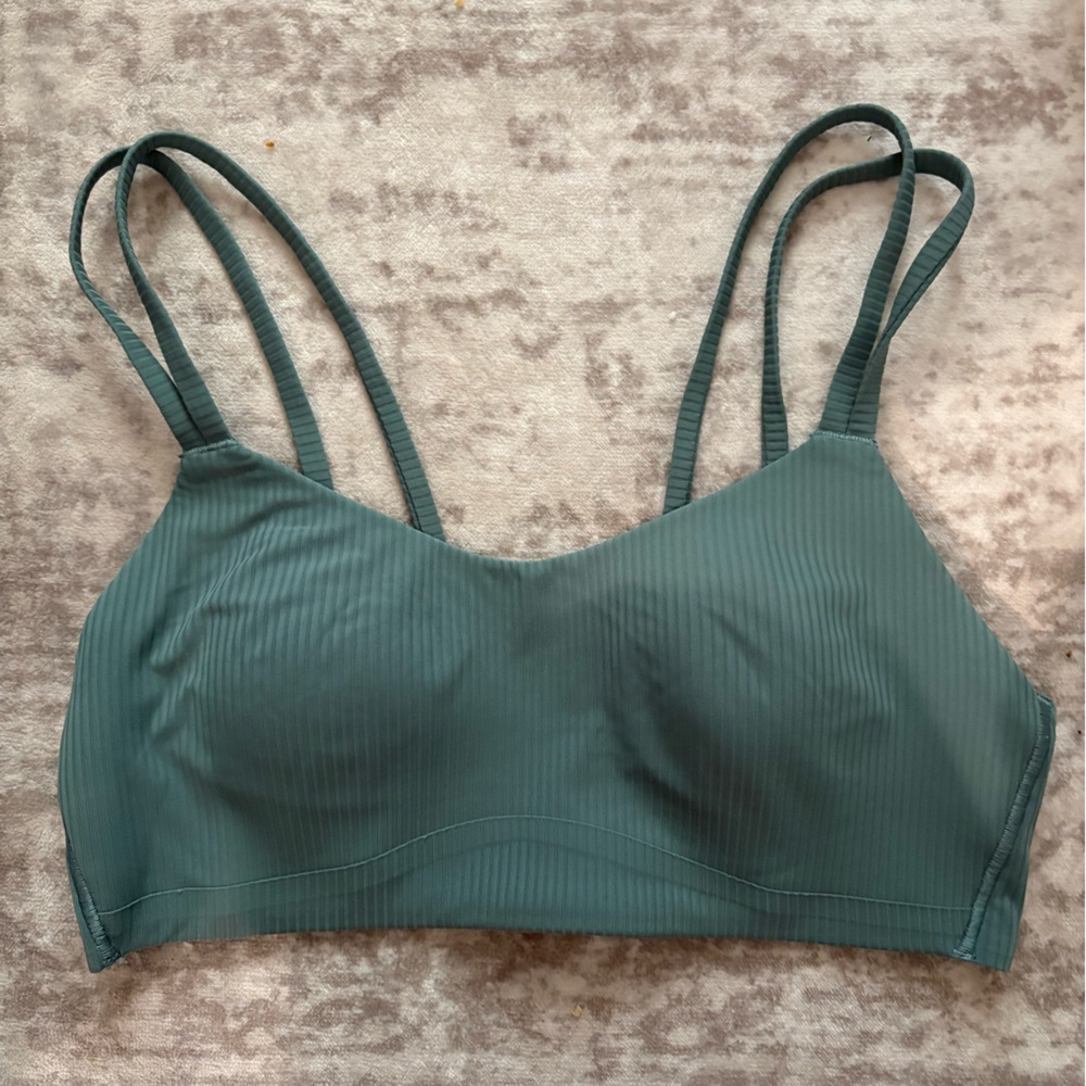 Lululemon Like a Cloud Ribbed Bra Light Support B/C Cup in Teal, Size 6